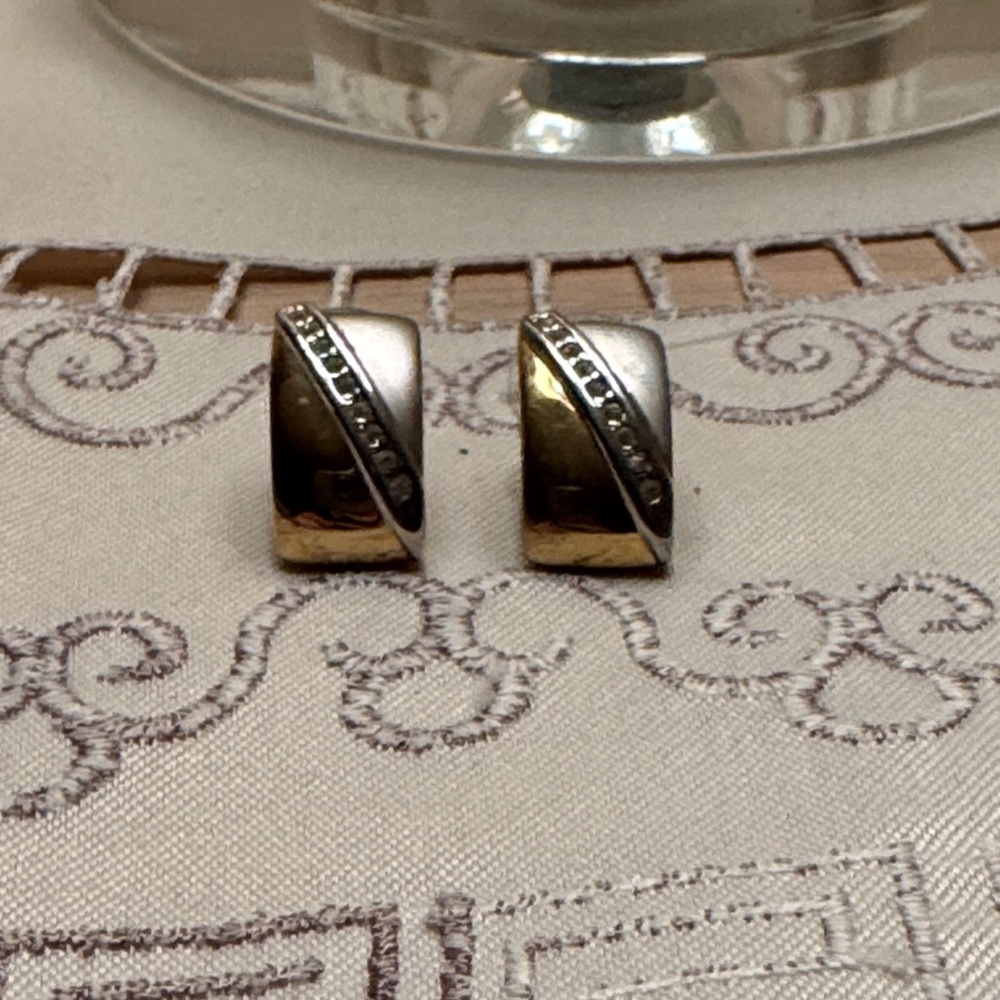 Chic Two-Tone Earrings with Rhinestones